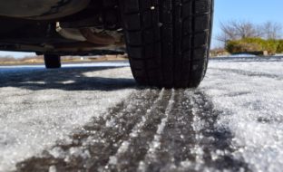 タイヤ交換、修理お任せください